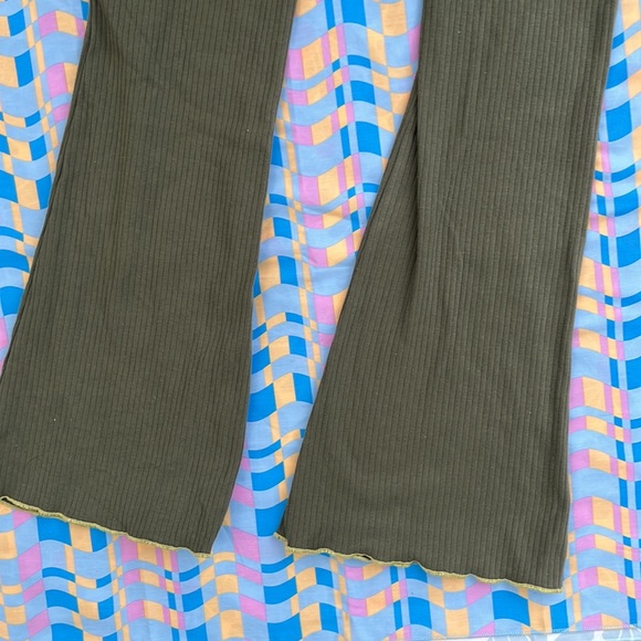 FLARES - Picture 3 of 3